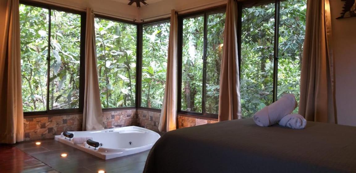 Tropical Suites & Villas La Fortuna Exterior photo